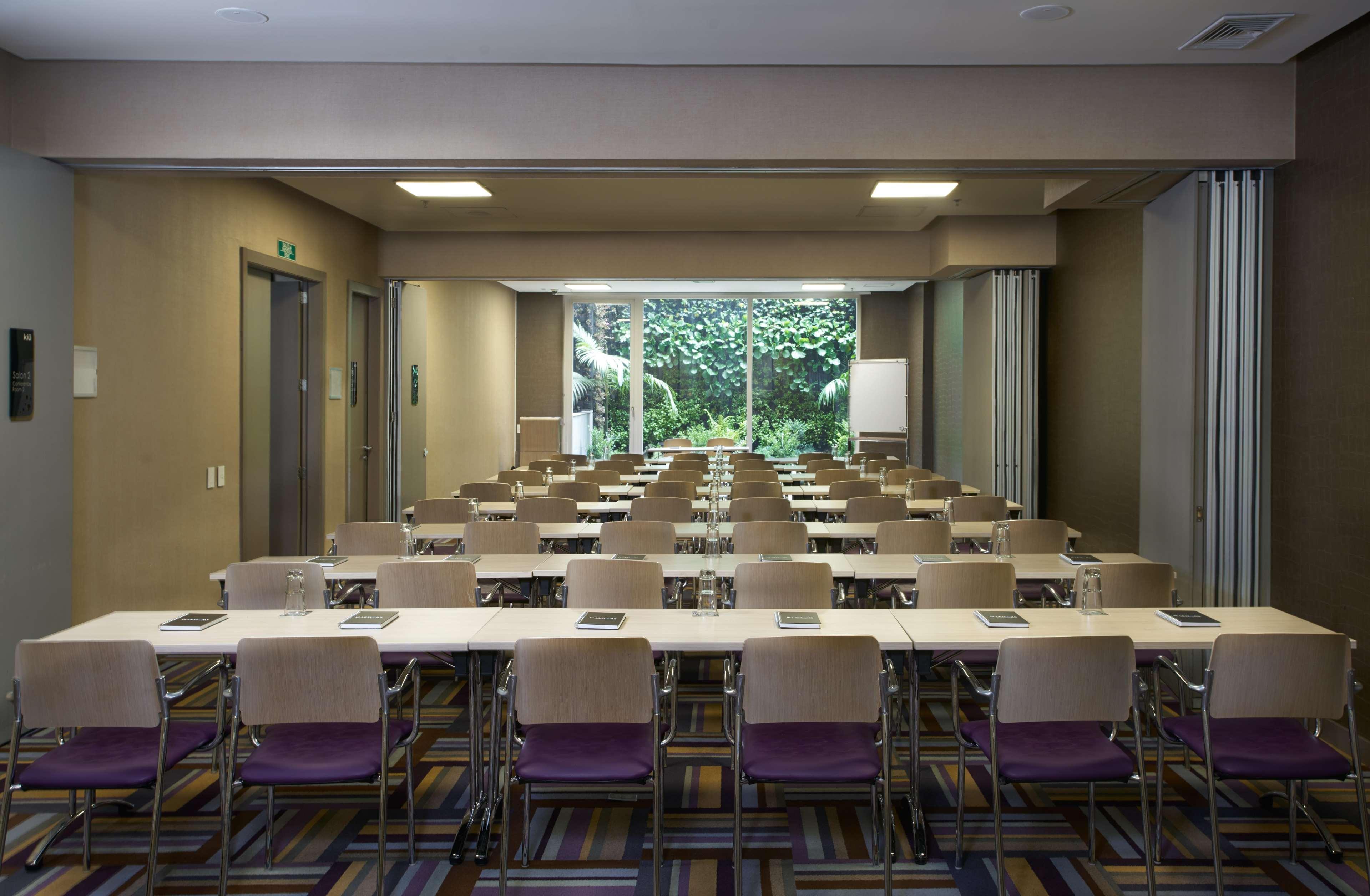 Hotel 100 Luxury Suites By Preferred Bogotá Exterior foto Meeting room